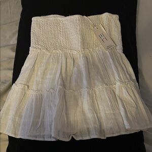 Elegant White Mini Skirt